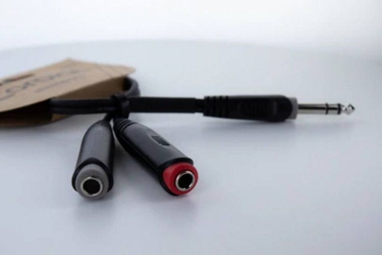 Produktbild: Cordial 14890 Klinke Audio Y-Adapter [1x Klinkenstecker 6.3 mm (stereo) - 2x Klinkenbuchse 6.3 mm (mono)] 0.30 m Schwarz PVC-Mantel, Zwillingsleitung