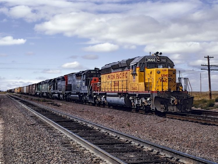 Produktbild: CALVENDO Puzzle Union Pacific, Cheyenne, Wyoming, 1981 1000 Teile Puzzle quer | 1000 Teile Lege-Gr&ouml;&szlig;e 64 &times; 48 cm Foto-Puzzle f&uuml;r gl&uuml;ckliche Stunden