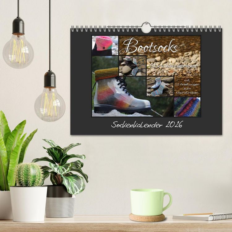 Produktbild: Sockenkalender Bootsocks 2026 (Wandkalender 2026 DIN A4 quer), CALVENDO Monatskalender