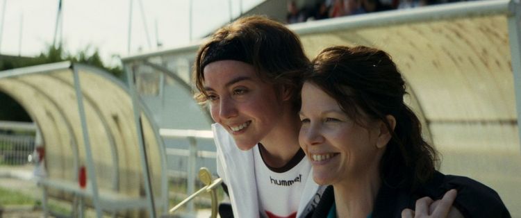 Produktbild: Marinette - K&auml;mpferin. Fu&szlig;ballerin. Legende.