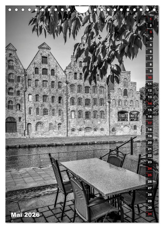 Produktbild: L&Uuml;BECK Monochrome Momente (Wandkalender 2026 DIN A4 hoch), CALVENDO Monatskalender