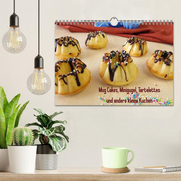 Produktbild: Mug Cakes, Minigugel, Tartelettes und andere kleine Kuchen (Wandkalender 2026 DIN A4 quer), CALVENDO Monatskalender