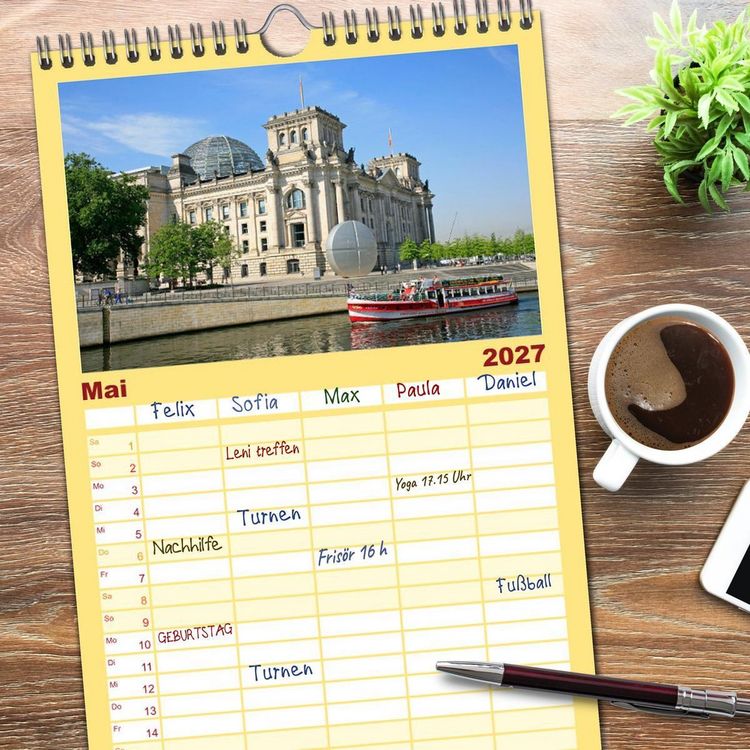 Produktbild: Familienplaner 2027 - Berlin - Metropole an der Spree mit 5 Spalten (Wandkalender, 21 x 45 cm) CALVENDO