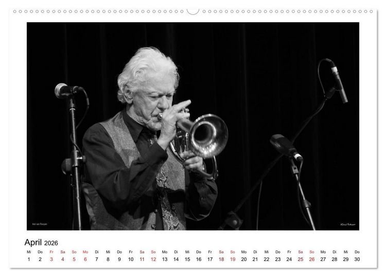 Produktbild: Internationale Meister des Jazz in Schwarzwei&szlig; (hochwertiger Premium Wandkalender 2026 DIN A2 quer), Kunstdruck in Hochglanz