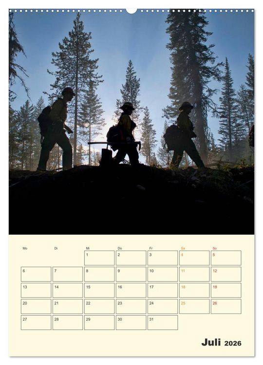Produktbild: Feuerwehr - Warten auf den n&auml;chsten Einsatz (hochwertiger Premium Wandkalender 2026 DIN A2 hoch), Kunstdruck in Hochglanz