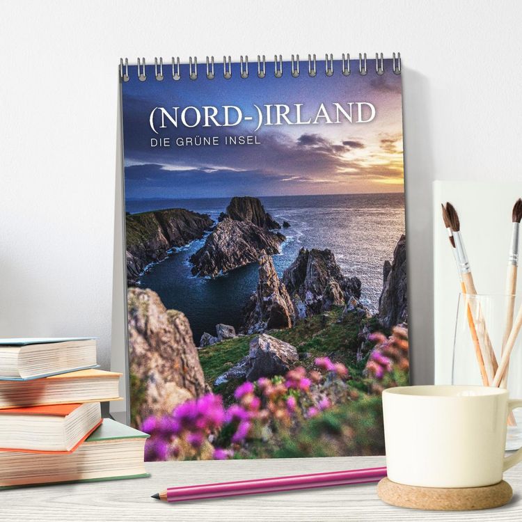 Produktbild: (Nord-)Irland - Die gr&uuml;ne Sch&ouml;nheit (Tischkalender 2026 DIN A5 hoch), CALVENDO Monatskalender