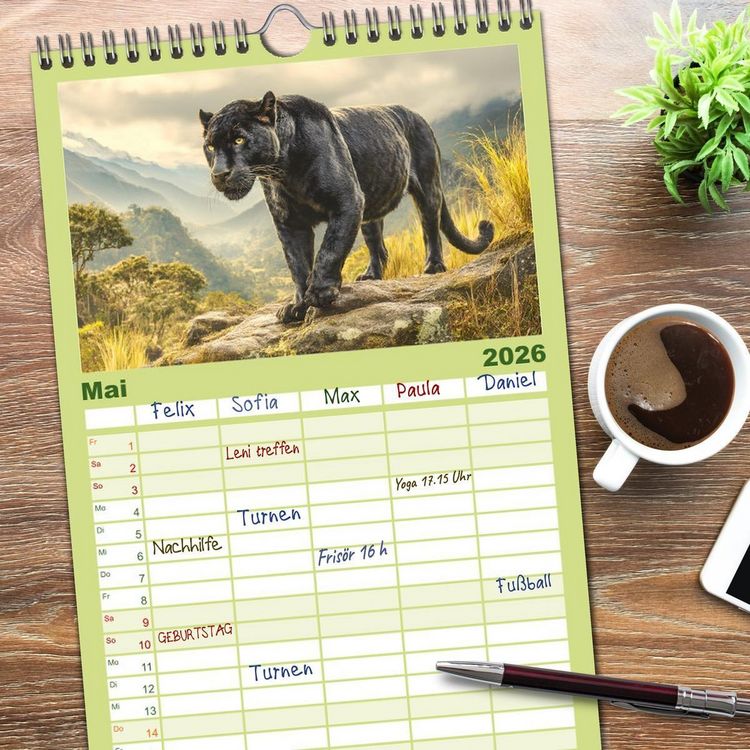 Produktbild: Familienplaner 2026 - Schwarze Panther. Geheimnisvolle Schatten der Wildnis mit 5 Spalten (Wandkalender, 21 x 45 cm) CALVENDO