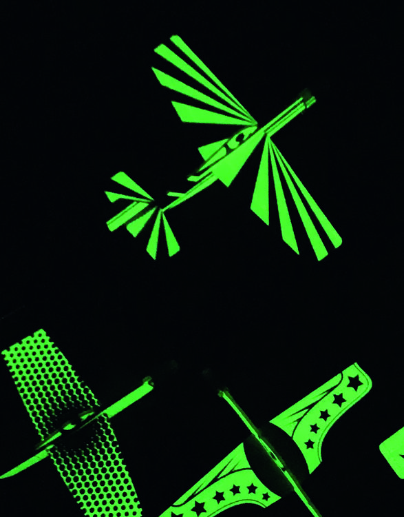 Produktbild: Leuchtender Segelflieger Glow in the Dark