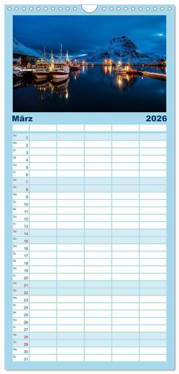 Produktbild: Familienplaner 2026 - Magisches Nordland. Eine Reise in das Herz Skandinaviens mit 5 Spalten (Wandkalender, 21 x 45 cm) CALVENDO