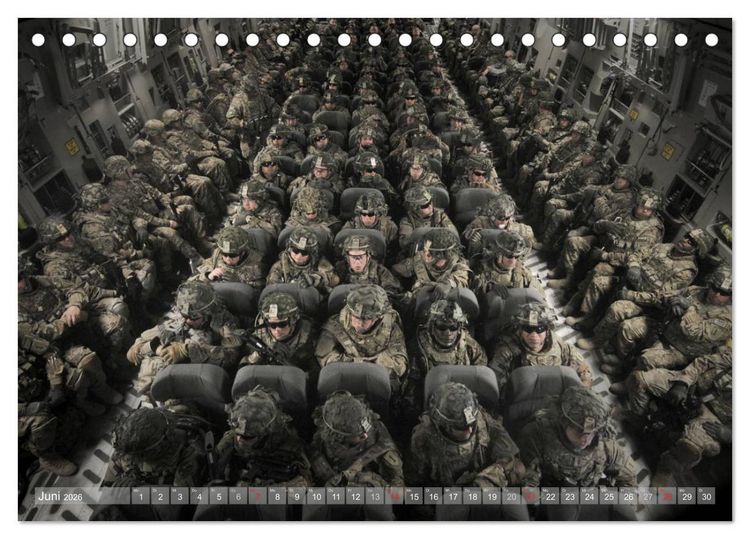 Produktbild: Streitkraft. Milit&auml;rische Impressionen (Tischkalender 2026 DIN A5 quer), CALVENDO Monatskalender