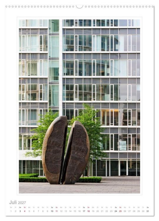 Produktbild: Hamburg - Impressionen einer Stadt (Wandkalender 2027 DIN A2 hoch), CALVENDO Monatskalender