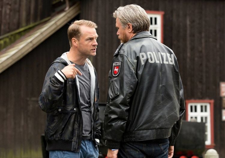 Produktbild: Harter Brocken - Erste Staffel: Filme 1-4 (Fernsehjuwelen) [2 DVDs]