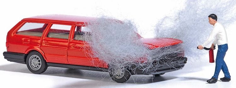 Produktbild: Busch 7881 H0 PKW Modell Volkswagen Passat Motorbrand mit Figur