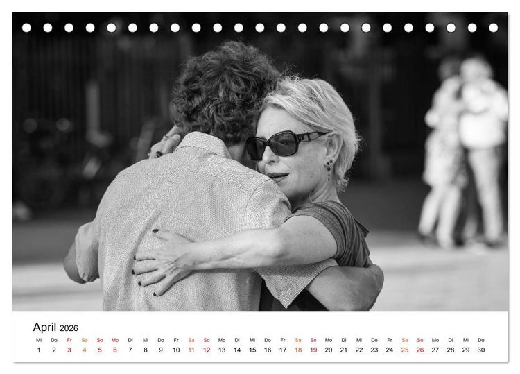 Produktbild: Tango Argentino - Paare beim Tanz auf &ouml;ffentlichen Pl&auml;tzen (Tischkalender 2026 DIN A5 quer), CALVENDO Monatskalender