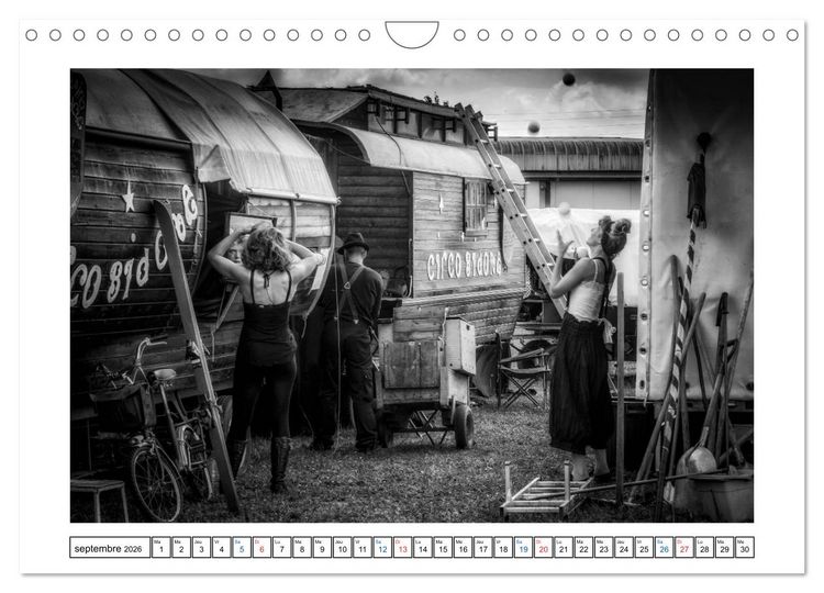 Produktbild: Sur la route avec le Cirque Bidon (Calendrier mural 2026 DIN A4 vertical), CALVENDO calendrier mensuel