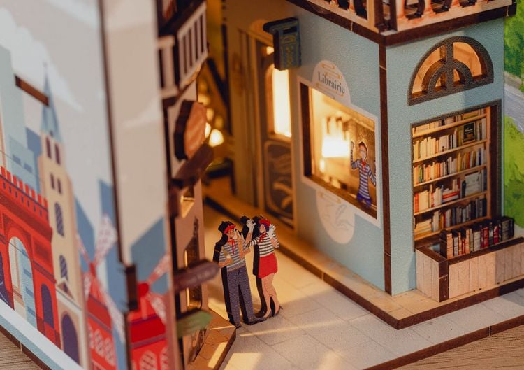 Produktbild: Book Nook DIY B&uuml;cherecke Paris