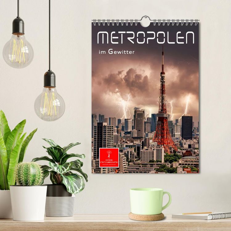 Produktbild: Metropolen im Gewitter (Wandkalender 2026 DIN A4 hoch), CALVENDO Monatskalender