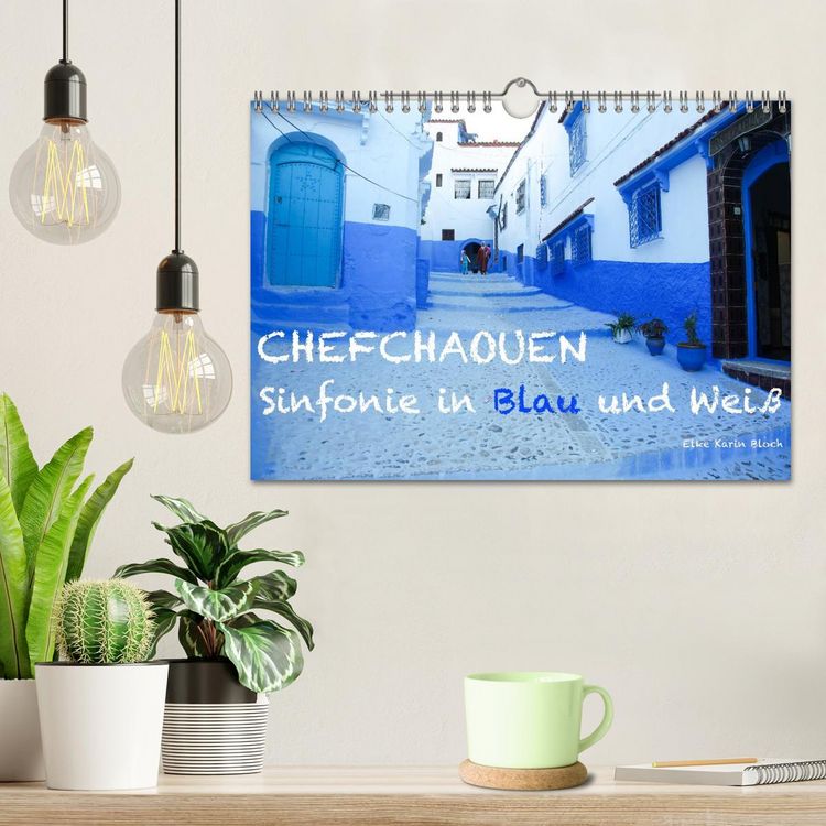 Produktbild: Chefchaouen - Sinfonie in Blau und Wei&szlig; (Wandkalender 2026 DIN A4 quer), CALVENDO Monatskalender