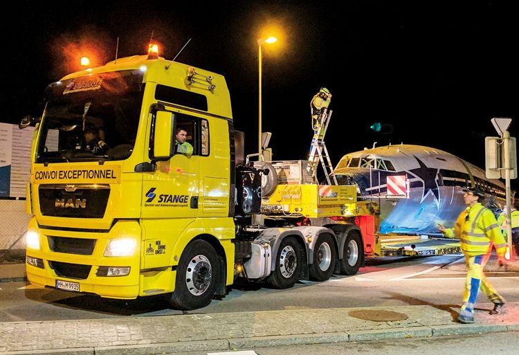Produktbild: Jahrbuch Schwertransporte & Autokrane 2022