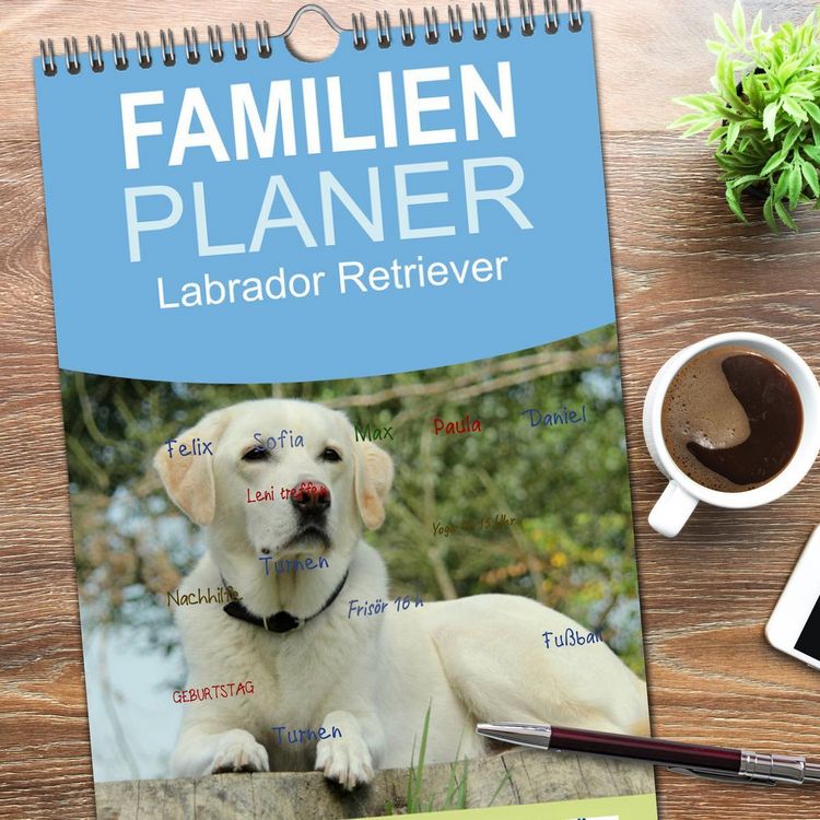 Produktbild: Familienplaner 2026 - Labrador Retriever 2026 mit 5 Spalten (Wandkalender, 21 x 45 cm) CALVENDO