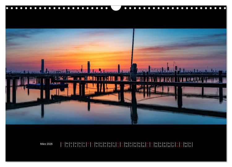 Produktbild: Kreis Ostholstein - Land und Wasser zwischen Sonnenauf- und Sonnenuntergang (Wandkalender 2026 DIN A3 quer), CALVENDO Monatskalender