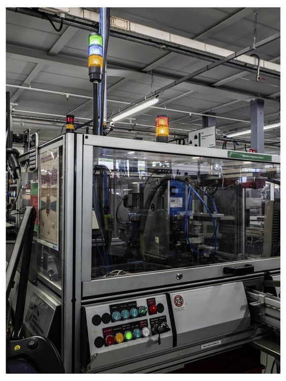 Produktbild: Schneider Electric Anschlusselement XVB7C21B 1St.