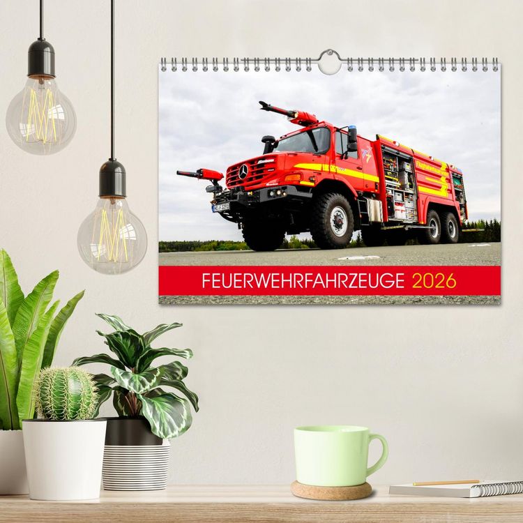 Produktbild: Feuerwehrfahrzeuge (Wandkalender 2026 DIN A4 quer), CALVENDO Monatskalender