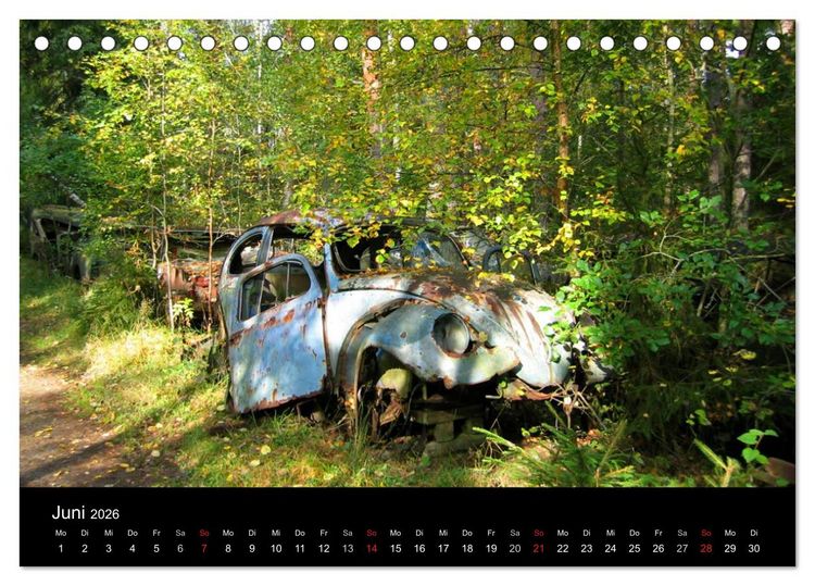 Produktbild: Schrottautos im Kyrk&ouml; Mosse (Tischkalender 2026 DIN A5 quer), CALVENDO Monatskalender