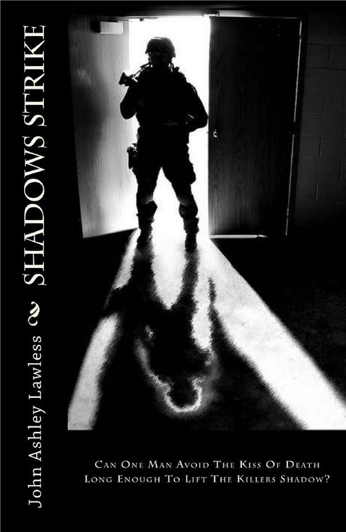 Produktbild: Shadows Strike
