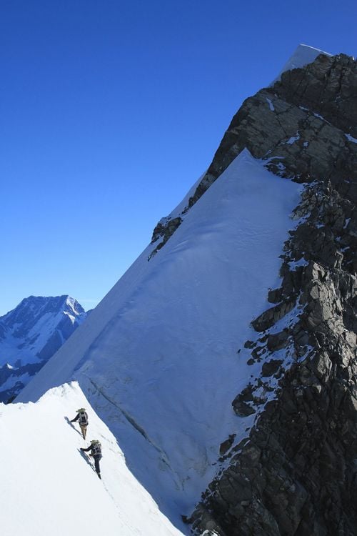 Produktbild: Beyond the Edge - Sir Edmund Hillarys Aufstieg zum Gipfel des Everest  (inkl. 2D-Version)