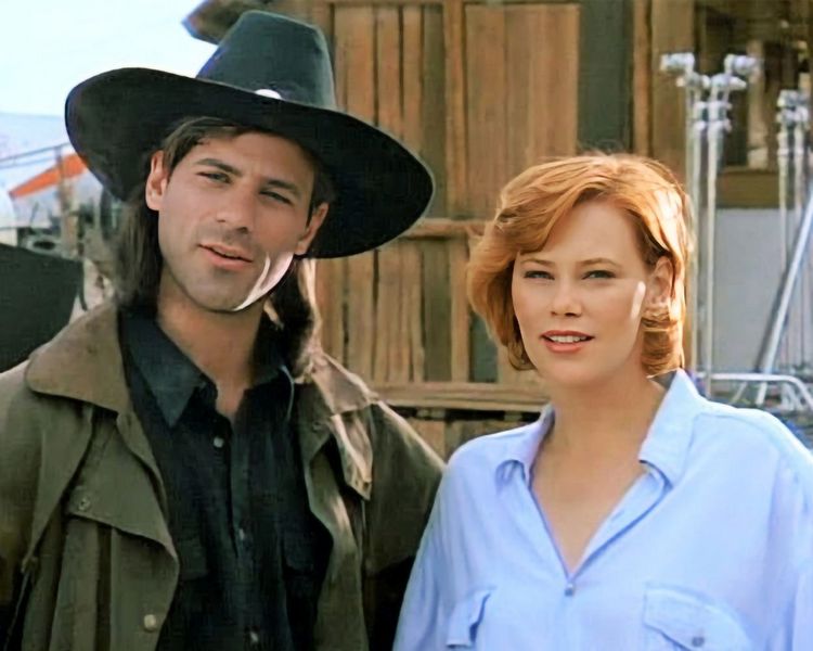 Produktbild: Tropical Heat, Staffel 3 / Die letzten 22 Folgen der exotischen Kultkrimiserie (Pidax Serien-Klassiker) [4 DVDs]