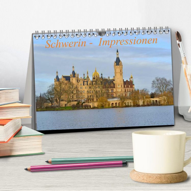 Produktbild: Schwerin - Impressionen (Tischkalender 2026 DIN A5 quer), CALVENDO Monatskalender