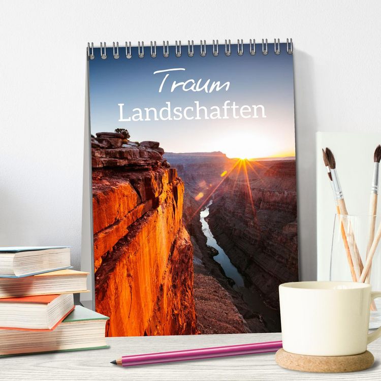 Produktbild: Traumlandschaften - Atemberaubende Naturszenen (Tischkalender 2026 DIN A5 hoch), CALVENDO Monatskalender
