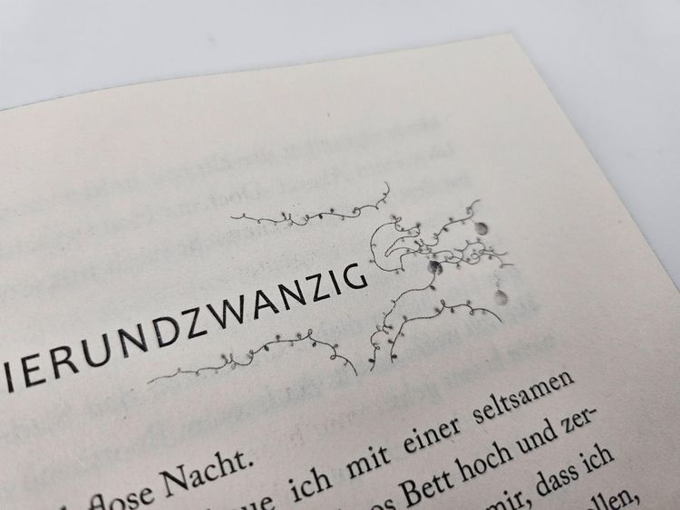 Produktbild: In a Holidaze &ndash; Ihr Weihnachtswunsch f&uuml;hrt zu Gef&uuml;hlschaos unterm Mistelzweig