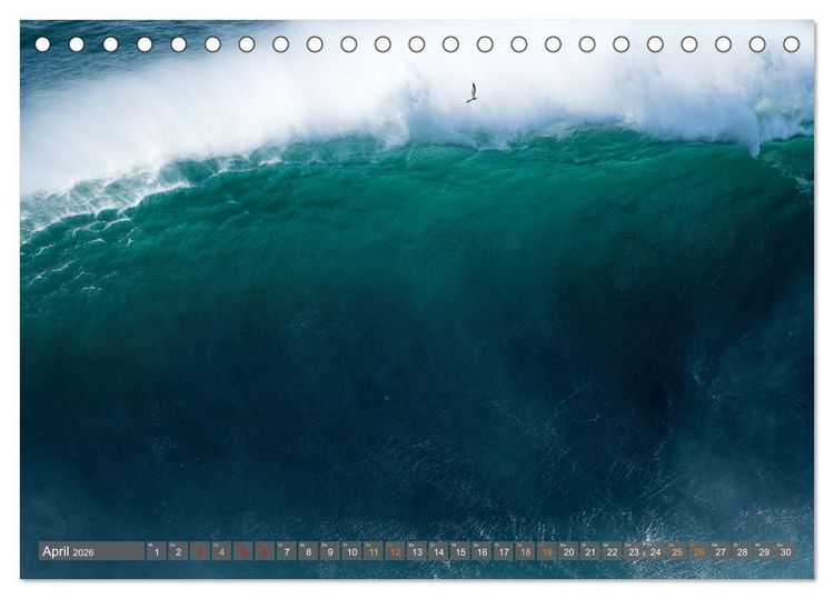 Produktbild: OCEAN POWER - Die Riesenwellen von Nazar&eacute; (Tischkalender 2026 DIN A5 quer), CALVENDO Monatskalender