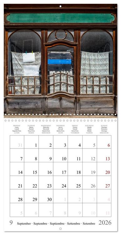 Produktbild: L'&acirc;me des boutiques oubli&eacute;es (Calendrier mural carr&eacute; 2026 30x30 cm) Calendrier double avec une page pour vos prises de notes