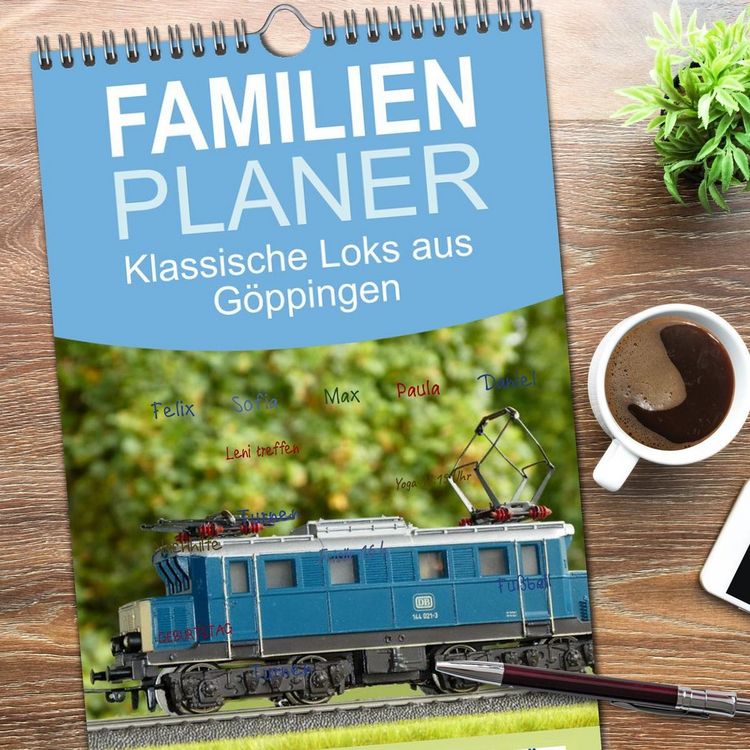 Produktbild: Familienplaner 2026 - Klassische Loks aus G&ouml;ppingen mit 5 Spalten (Wandkalender, 21 x 45 cm) CALVENDO