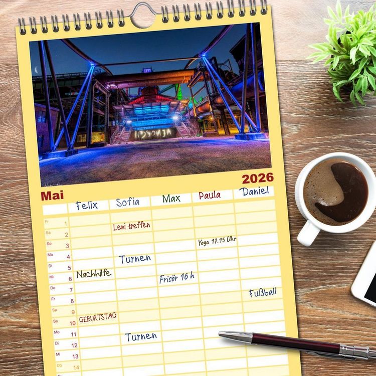 Produktbild: Familienplaner 2026 - Ruhrpott Akzente mit 5 Spalten (Wandkalender, 21 x 45 cm) CALVENDO