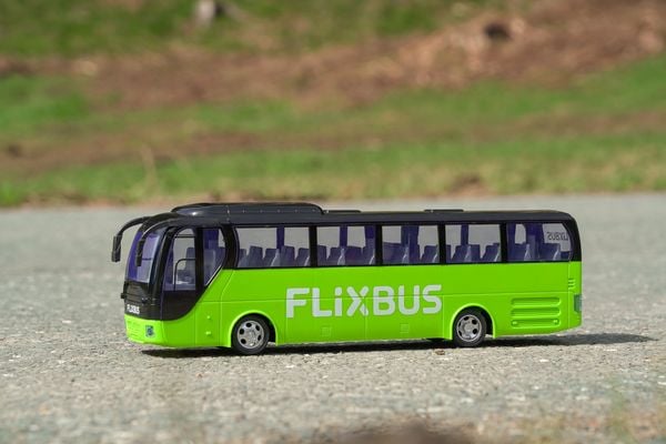 Produktbild: FlixBus 2.4GHz 100% RTR
