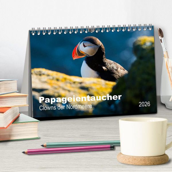 Produktbild: PAPAGEIENTAUCHER - Clowns der Nordmeere (Tischkalender 2026 DIN A5 quer), CALVENDO Monatskalender