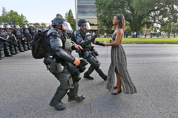 Produktbild: WHAT DOES PEACE LOOK LIKE?