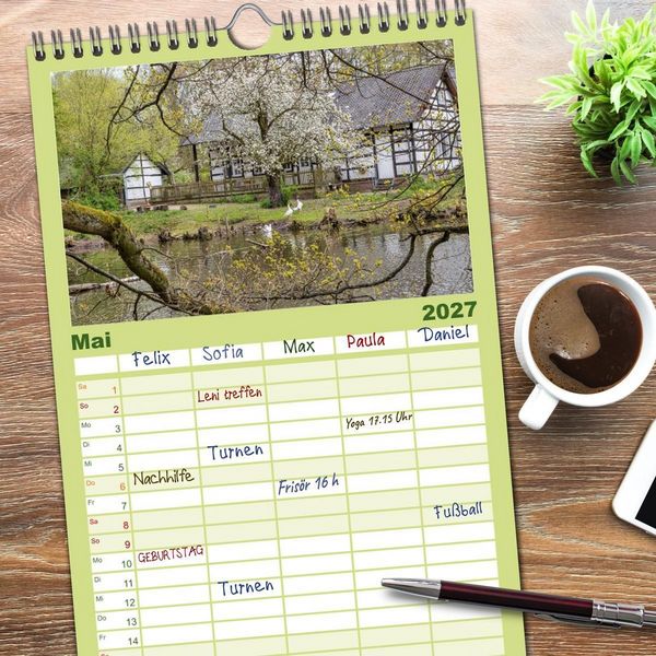 Produktbild: Familienplaner 2027 - Romantisches Wegberg mit 5 Spalten (Wandkalender, 21 x 45 cm) CALVENDO