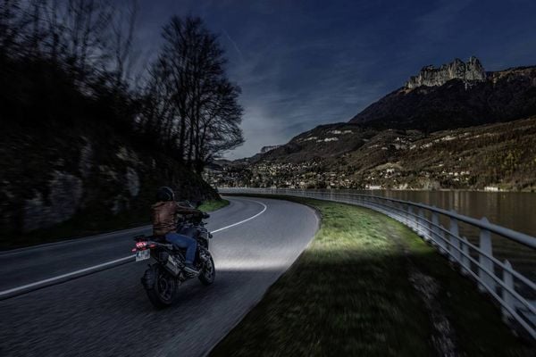 Produktbild: Philips Automotive 11972U60BX1 LED Leuchtmittel Ultinon Pro6000 H7 15W 12V