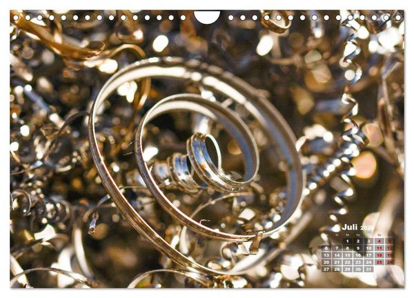 Produktbild: Metall - Schrott kunstvoll in Szene gesetzt (Wandkalender 2026 DIN A4 quer), CALVENDO Monatskalender