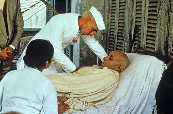 Produktbild: Gandhi - Limitiertes Steelbook (2 4K Ultra HDs + 2 Blu-rays)