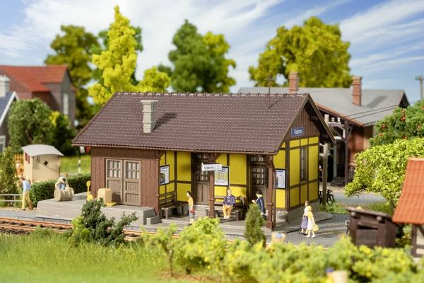Produktbild: Faller 110137 H0 Bahnhof Uderns