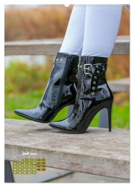 Produktbild: Stiefel und High Heels im Herbst (hochwertiger Premium Wandkalender 2026 DIN A2 hoch), Kunstdruck in Hochglanz
