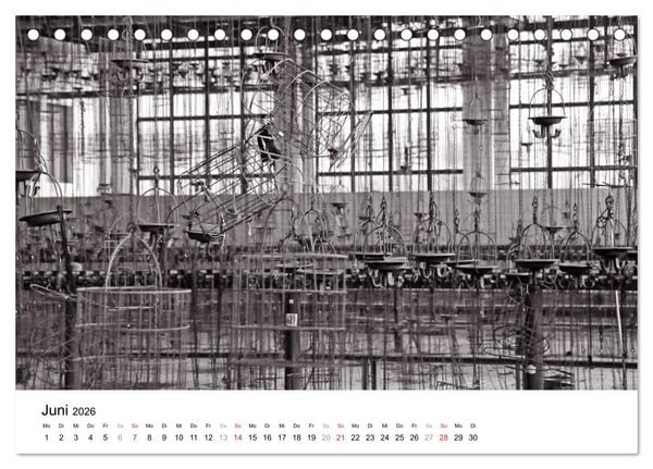 Produktbild: Helden der Arbeit - Alte Arbeitsmittel des Ruhrgebiets (Tischkalender 2026 DIN A5 quer), CALVENDO Monatskalender