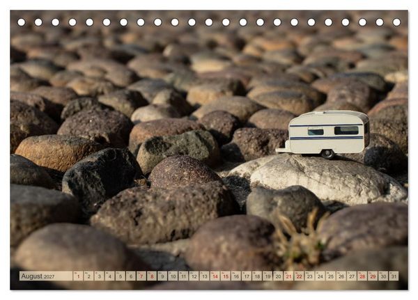 Produktbild: Miniature Caravaning: Gro&szlig;es Abenteuer mit kleinem Camper (Tischkalender 2027 DIN A5 quer), CALVENDO Monatskalender