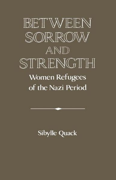 Produktbild: Between Sorrow and Strength